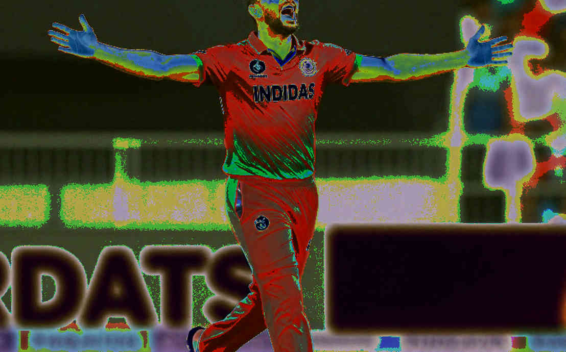নিলামের প্যাডেল আর ভক্তের ভোট: ২৭ কোটি টাকার দাম আসলে কীভাবে ঠিক হয়